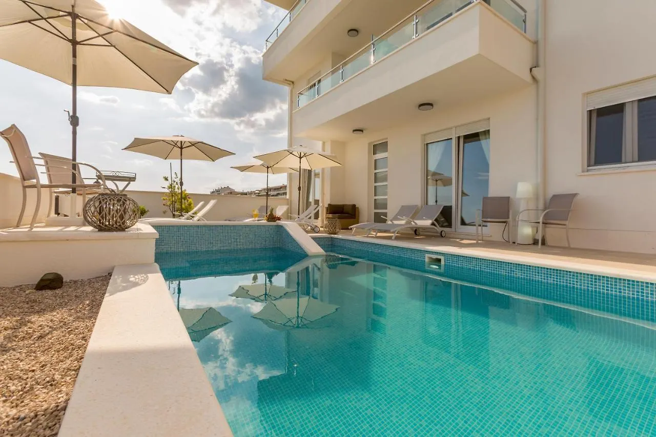 Luxury Villa Bello Horizonte With Swimming Pool Split 0*,