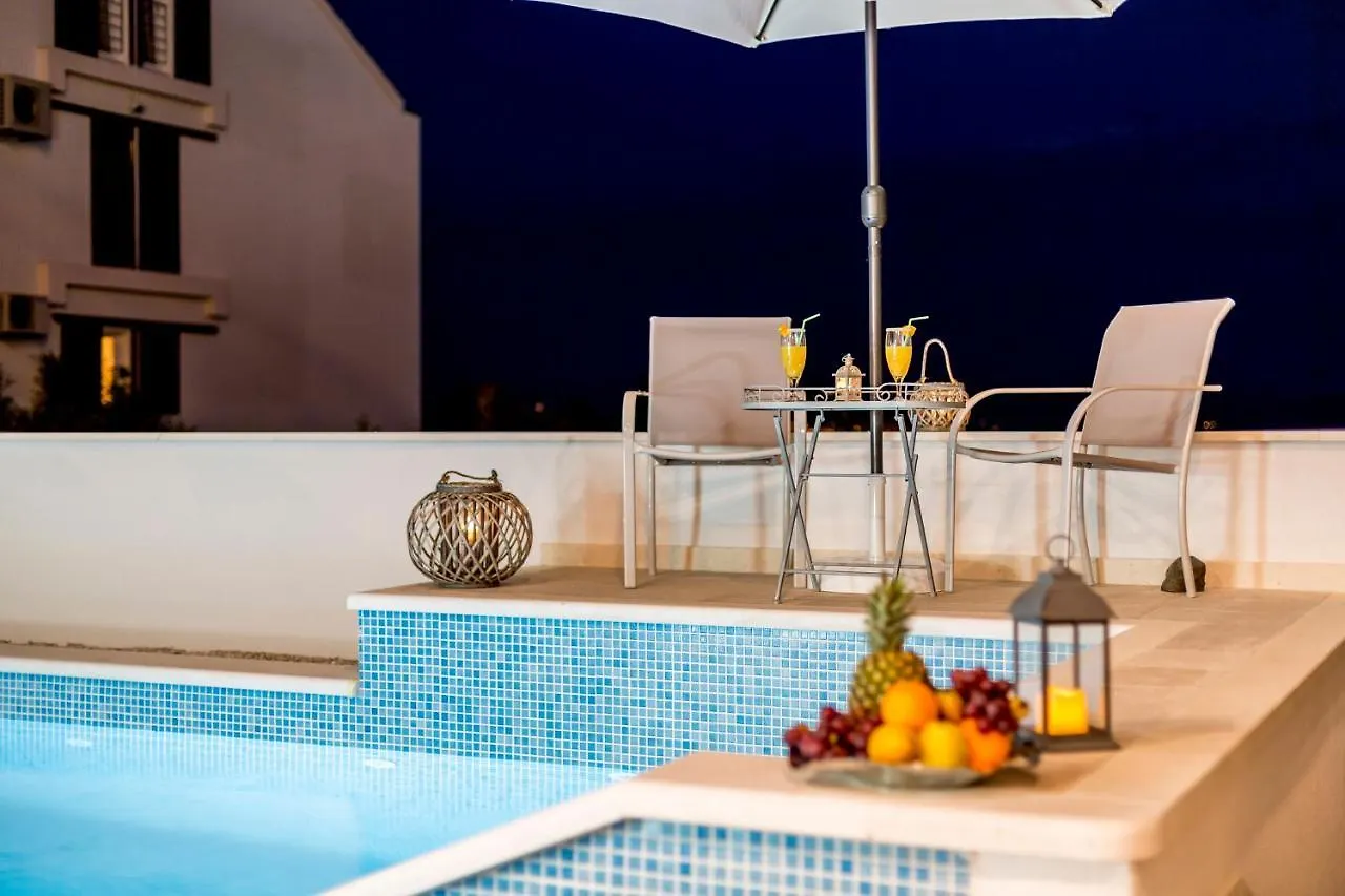 Luxury Villa Bello Horizonte With Swimming Pool Split 0*,  Kroatië