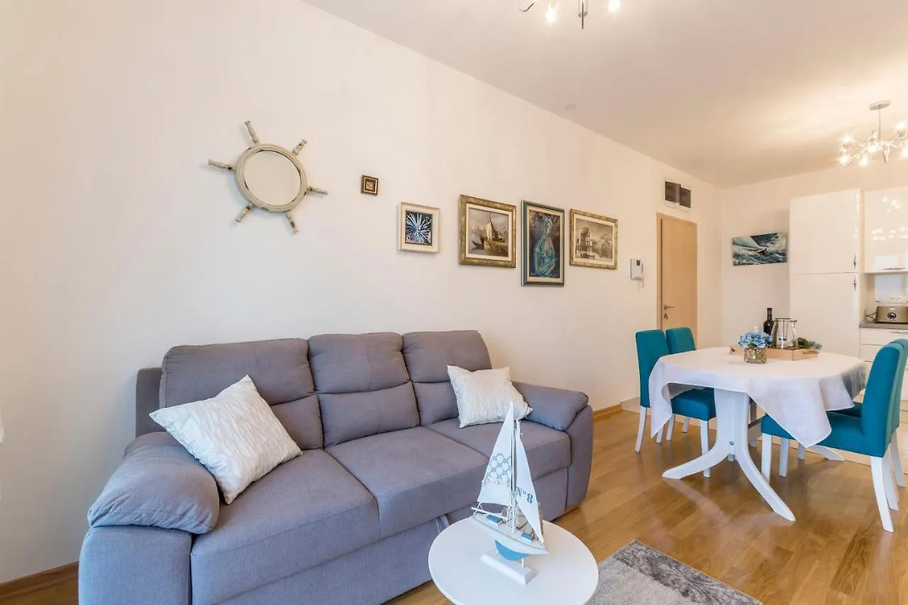 Luxury Villa Bello Horizonte With Swimming Pool Split Appartement