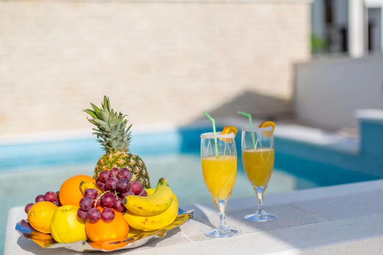 Luxury Villa Bello Horizonte With Swimming Pool Split